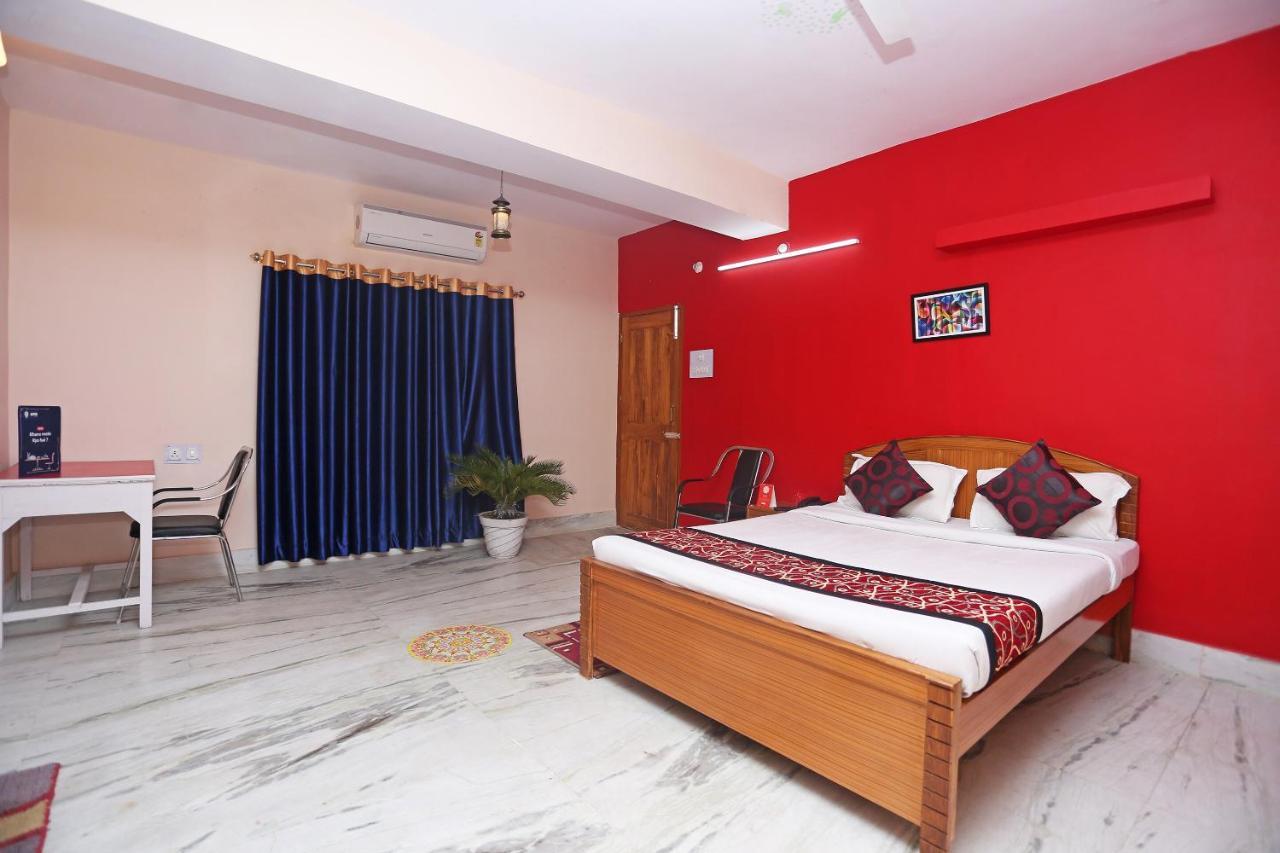 פאטנה Oyo 10994 Hotel Luxury Inn מראה חיצוני תמונה