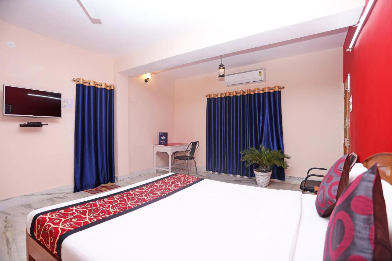 פאטנה Oyo 10994 Hotel Luxury Inn מראה חיצוני תמונה